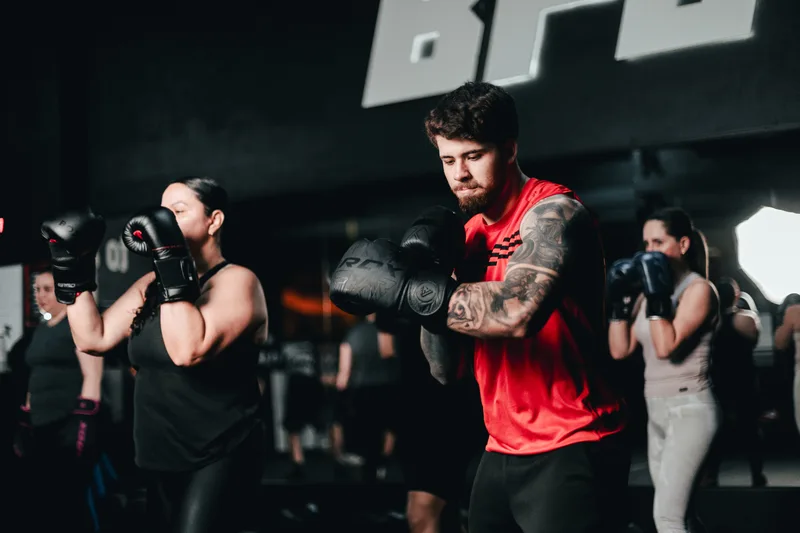 Entrenamiento de boxeo en grupo en BFC